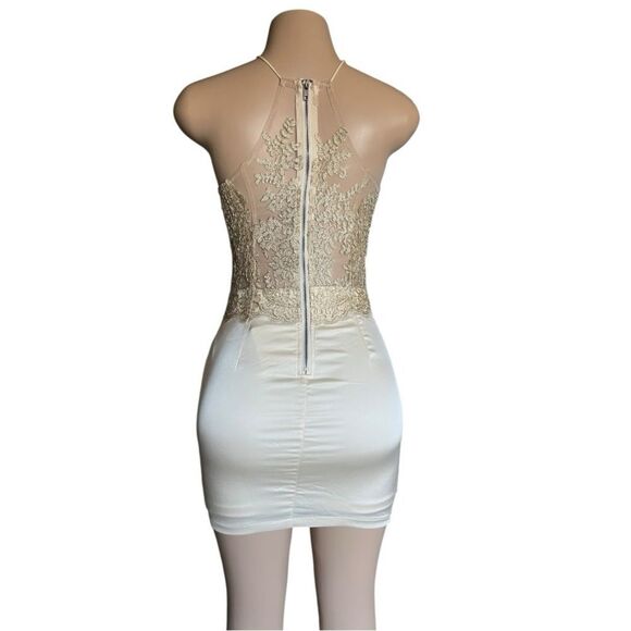 Gorgeous Seek Gold and White Lace Dress - Picture 4 of 8